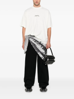 VETEMENTS - Men Metal Logo Regular T-Shirt