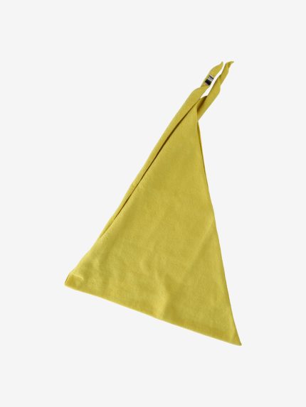 Yellow scarf, back view