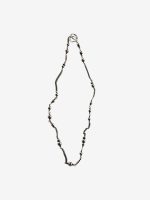 Grey chain, front view