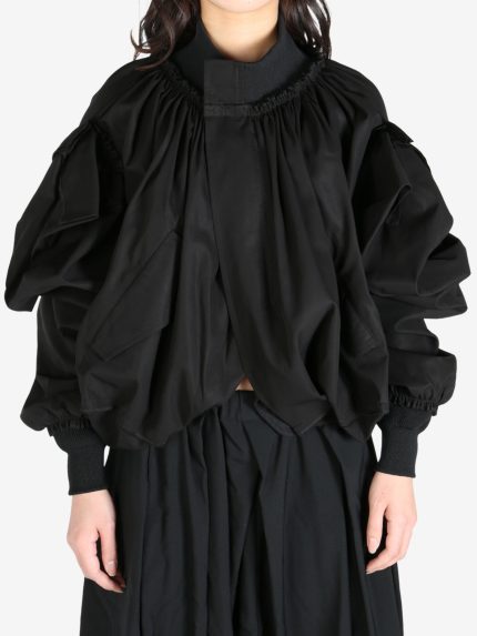 Black Blouson, showing the tops's fit