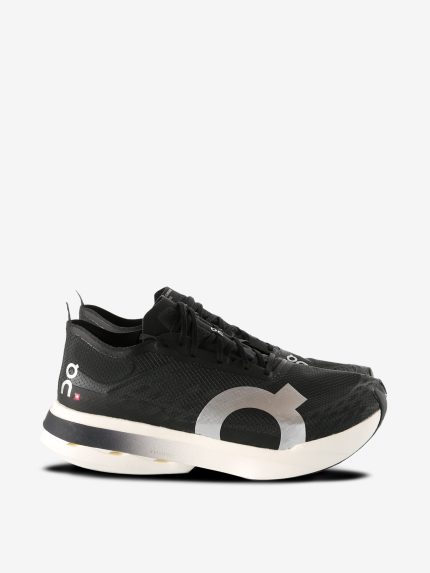 ON RUNNING - Men Cloudboom Strike Sneakers