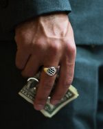 GOOD ART HLYWD - Rosette Signet Ring - Image 3