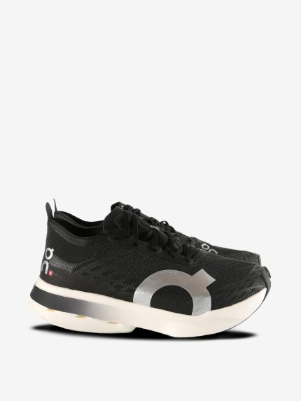 ON RUNNING - Women Cloudboom Strike Sneakers