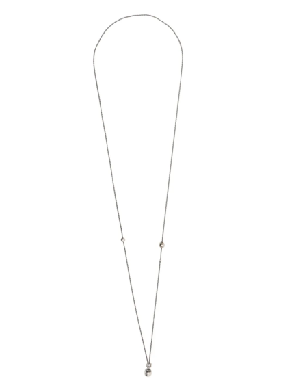 Grey chain, front view